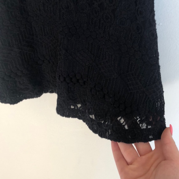 Bozzolo Black Lace Crop Top! - Picture 3 of 5